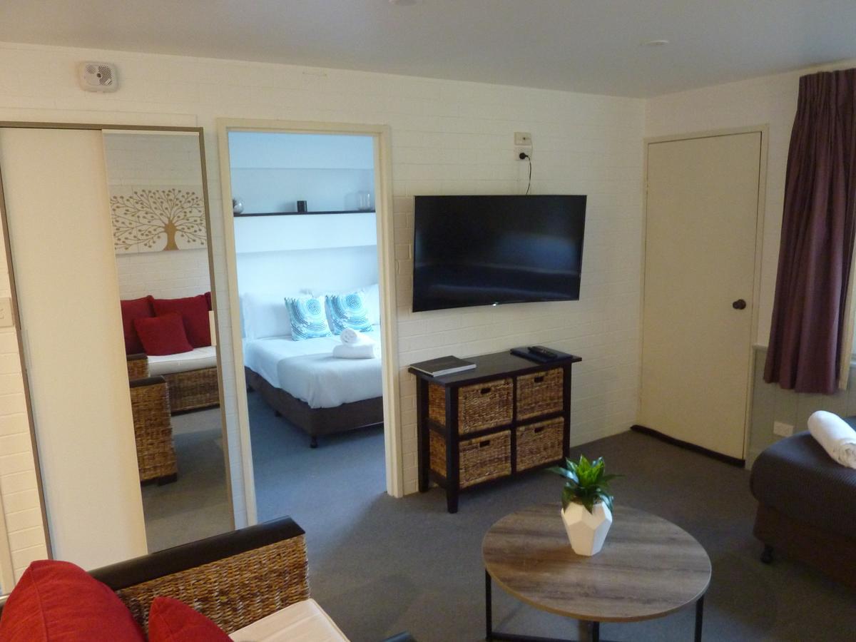 The Lodge Броулі Екстер'єр фото